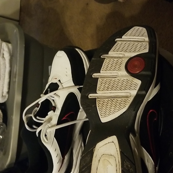Nike Air Monarch - Picture 3 of 4